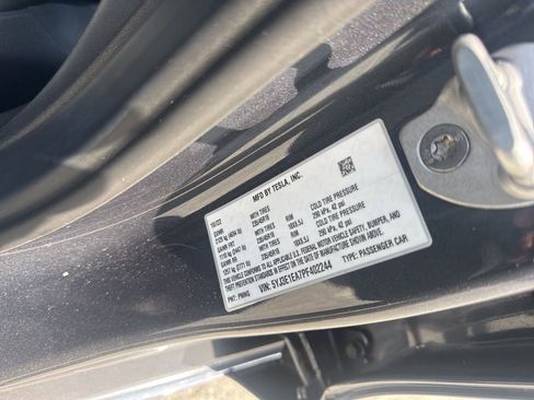 Used 2023 Tesla Model 3 Standard Range image 38