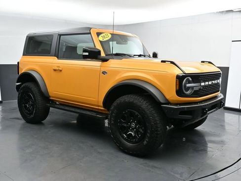 Used 2021 Ford Bronco Wildtrak image 3