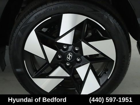 Used 2024 Hyundai Kona Limited AWD/4WD image 42