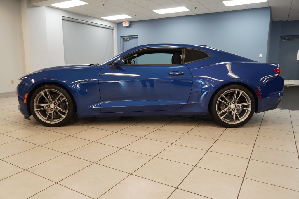 Used 2021 Chevrolet Camaro LT RWD image 2
