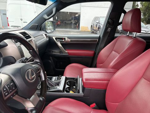 Used 2021 Lexus GX 460 Premium w/ Premium Package image 9