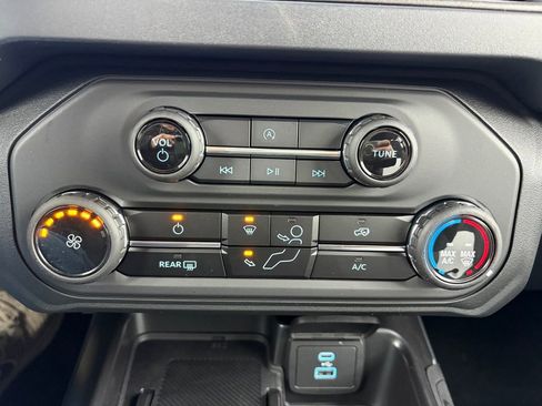 New 2025 Ford Bronco Base w/ Sasquatch Package image 19