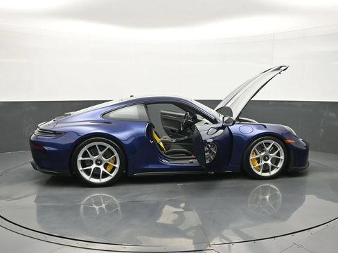 Used 2026 Porsche 911 GT3 RWD image 30
