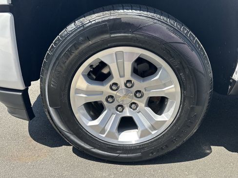 Used 2019 Chevrolet Silverado 1500 LT w/ All Star Edition image 37