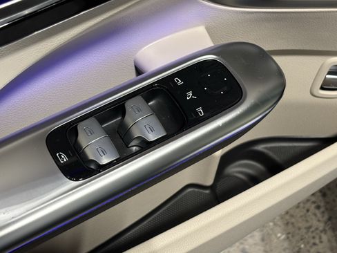 New 2026 Mercedes-Benz C 300 4MATIC Sedan image 13