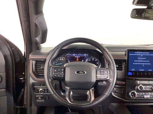 Used 2022 Ford Expedition Limited image 23