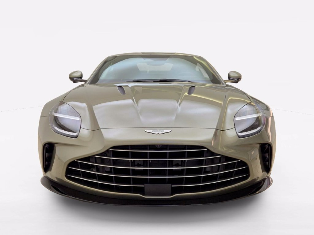 Used 2025 Aston Martin V8 Vantage Coupe RWD image 2
