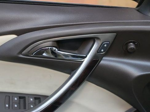 Used 2016 Buick Verano Leather w/ Experience Buick Package FWD image 16