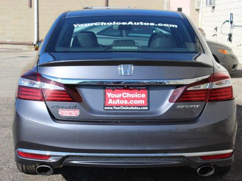 Used 2016 Honda Accord Sport image 4