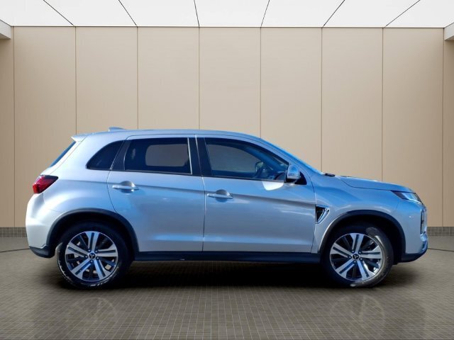 Used 2025 Mitsubishi Outlander Sport ES AWD/4WD image 7
