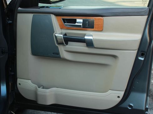 Used 2015 Land Rover LR4 HSE LUX AWD/4WD image 21