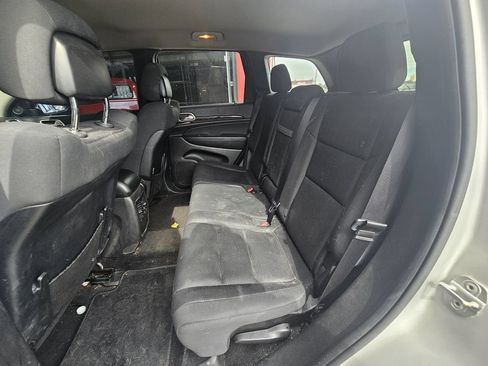 Used 2013 Jeep Grand Cherokee Laredo AWD/4WD image 12