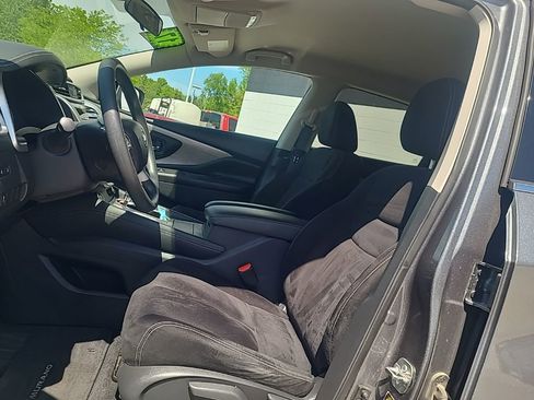 Used 2017 Nissan Murano S AWD/4WD image 10
