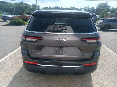 Used 2023 Jeep Grand Cherokee L Limited AWD/4WD image 5