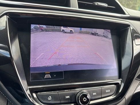 Used 2022 Chevrolet TrailBlazer ACTIV w/ Sun and Liftgate Package FWD image 5