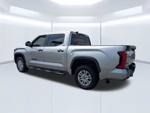 Used 2022 Toyota Tundra SR5 AWD/4WD image 6