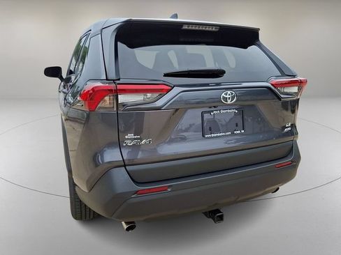 Used 2024 Toyota RAV4 LE AWD/4WD image 8