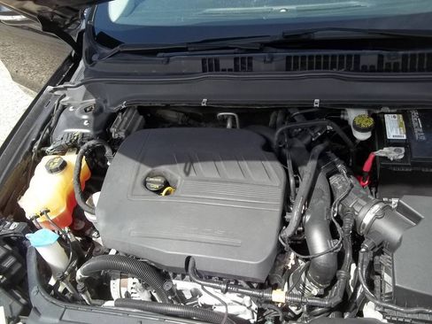 Used 2014 Ford Fusion SE w/ Equipment Group 202A FWD image 14
