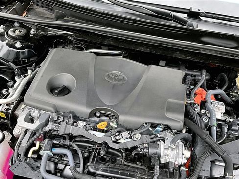 Certified 2025 Toyota Camry XLE FWD image 31