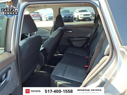 Used 2023 Nissan Rogue SV FWD image 10