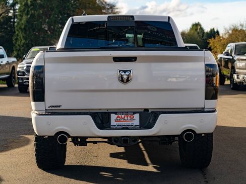 Used 2018 RAM 1500 Sport w/ Sport Premium Group image 10