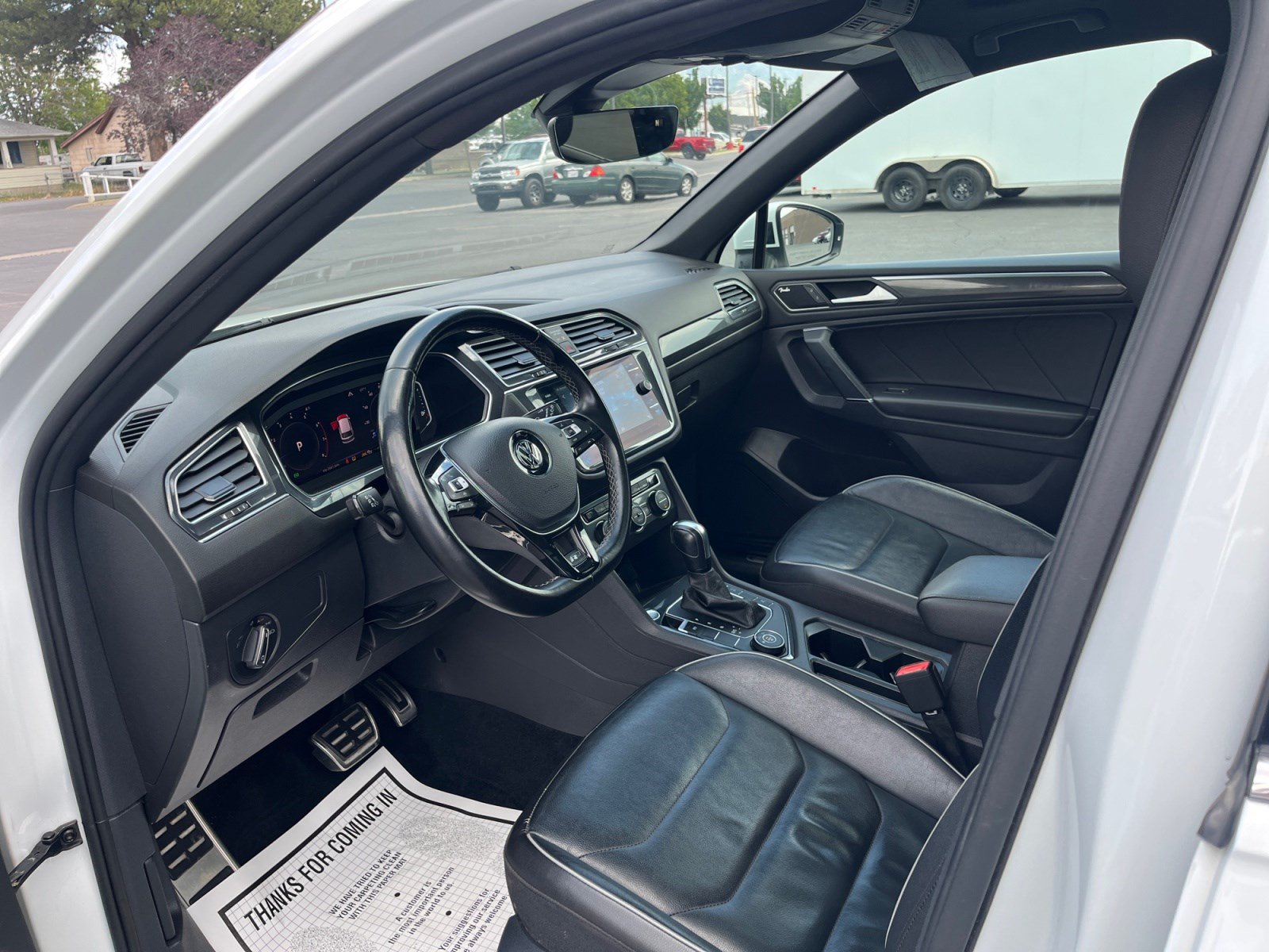 Used 2020 Volkswagen Tiguan SEL Premium R-Line w/ 3rd Row Seat Package AWD/4WD image 10