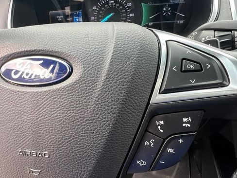 Used 2017 Ford Edge Titanium w/ Equipment Group 301A AWD/4WD image 30