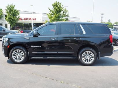 Used 2023 GMC Yukon SLT w/ SLT Premium Package