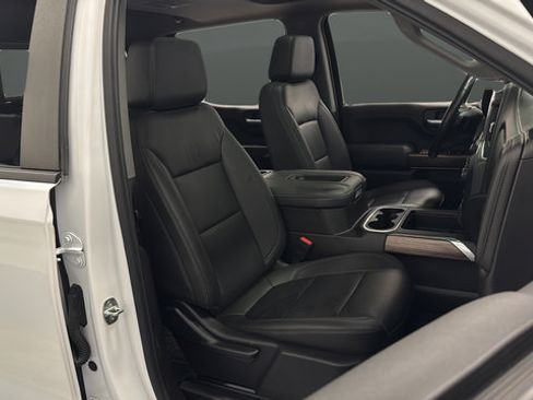 Used 2021 Chevrolet Silverado 1500 LT Trail Boss w/ Convenience Package II AWD/4WD image 25