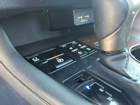 Used 2020 Lexus RX 350L Premium w/ Premium Package AWD/4WD image 37
