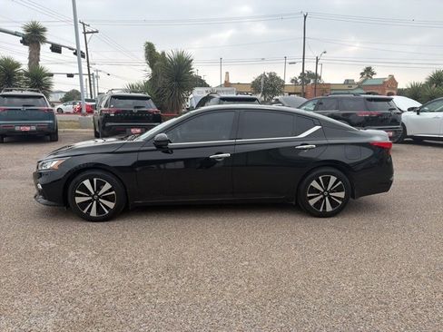 Certified 2022 Nissan Altima 2.5 SL image 3