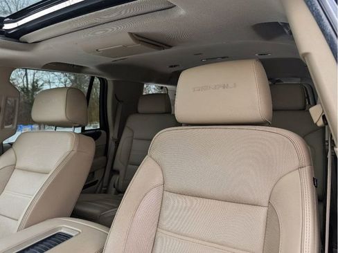Used 2020 GMC Yukon Denali w/ Open Road Package image 17