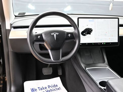 Used 2023 Tesla Model Y Long Range AWD/4WD image 31