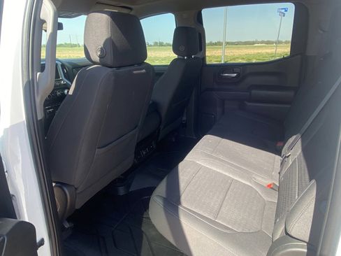 Used 2021 Chevrolet Silverado 1500 LT w/ Safety Package AWD/4WD image 14