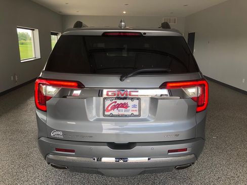 Used 2023 GMC Acadia Denali w/ Denali Technology Package AWD/4WD image 3