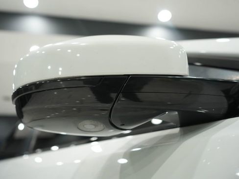 Used 2020 Jaguar F-PACE R-Sport image 8