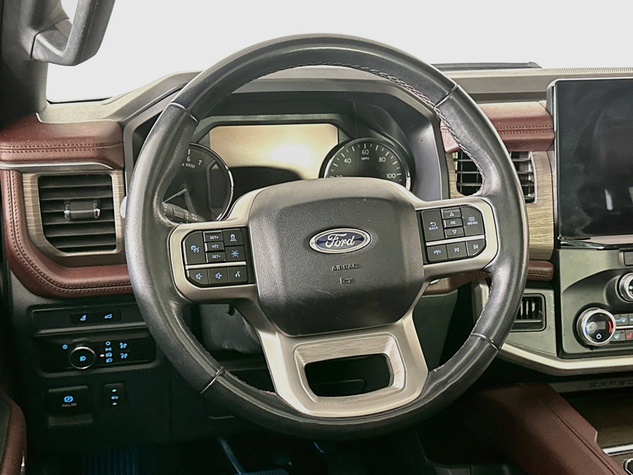 Used 2024 Ford Expedition Limited RWD image 18