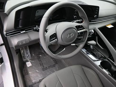 New 2026 Hyundai Elantra SEL Sport Premium FWD image 16