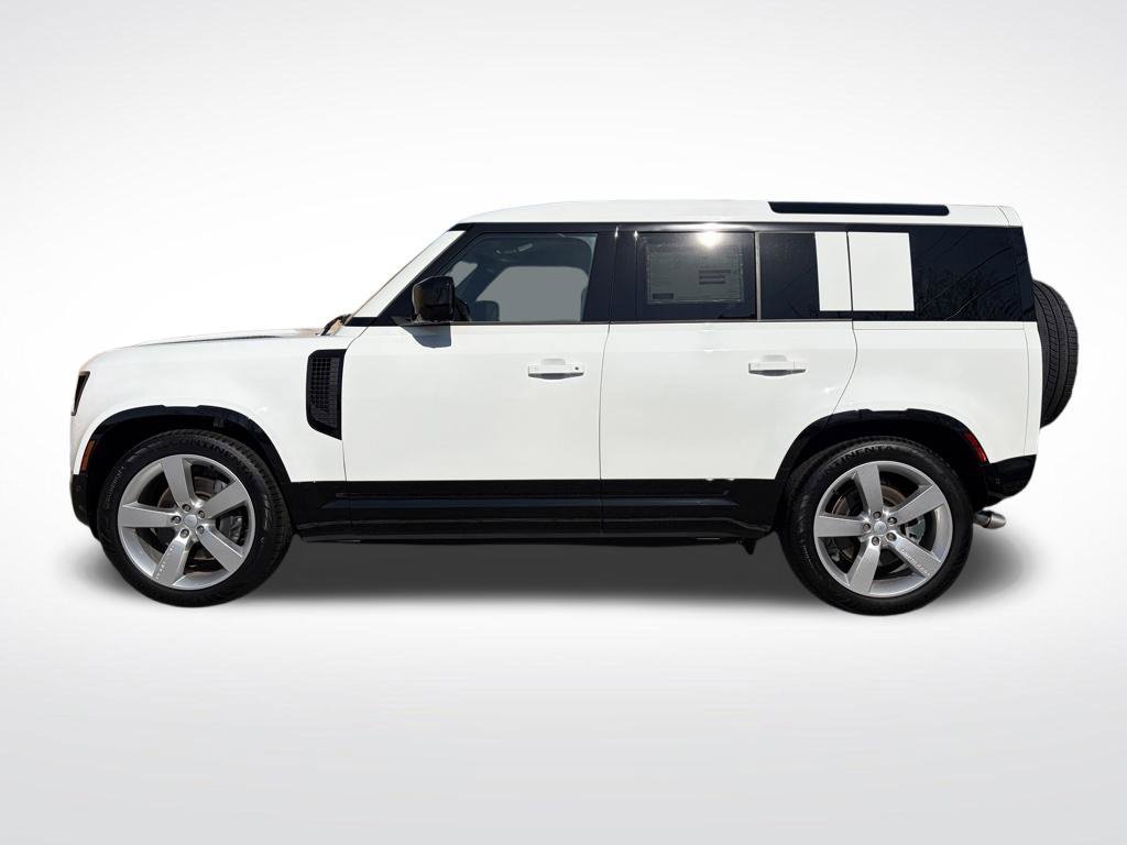 New 2025 Land Rover Defender 110 X-Dynamic SE AWD/4WD image 5