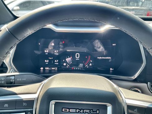 New 2026 GMC Canyon Denali w/ LPO, Denali Black Edition image 12