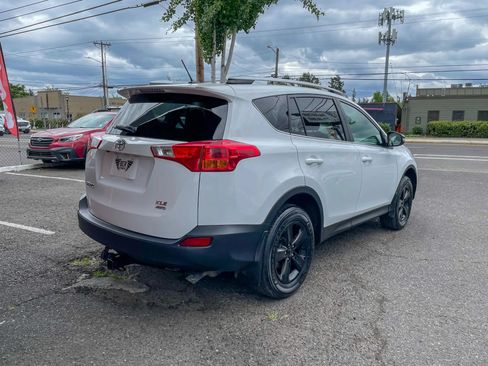Used 2013 Toyota RAV4 XLE AWD/4WD image 5