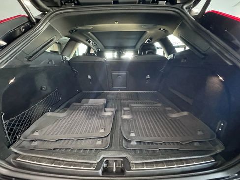 Used 2019 Volvo XC60 T5 R-Design w/ Protection Package Premier image 38