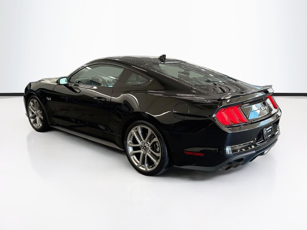 Used 2021 Ford Mustang GT Premium w/ Equipment Group 401A RWD image 7