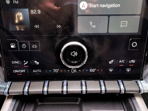 Used 2026 GMC Acadia Elevation w/ Black Edition FWD image 22