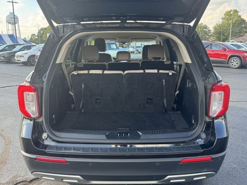 Used 2023 Ford Explorer XLT w/ Equipment Group 202A image 19