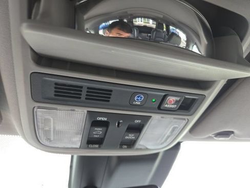 Used 2018 Honda Odyssey Touring image 12