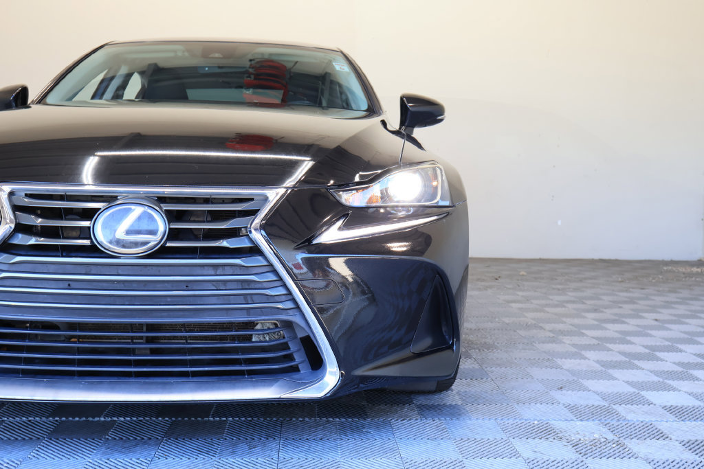 Used 2018 Lexus IS 300 w/ Accessory Package 2 RWD image 5