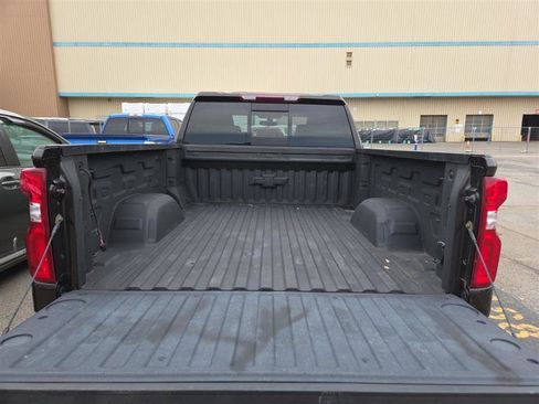 Used 2019 Chevrolet Silverado 1500 RST AWD/4WD image 7
