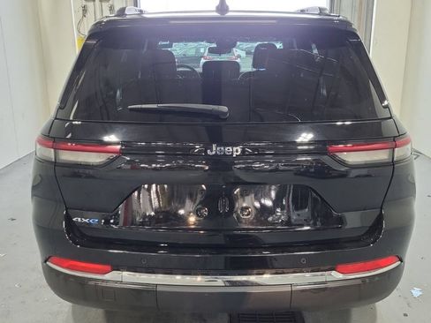 Used 2024 Jeep Grand Cherokee Limited 4xe AWD/4WD image 4