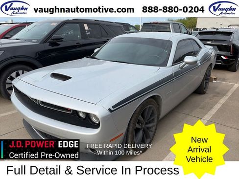 Used 2022 Dodge Challenger R/T w/ Performance Handling Group RWD image 1